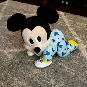 Disney Mickey that crawls